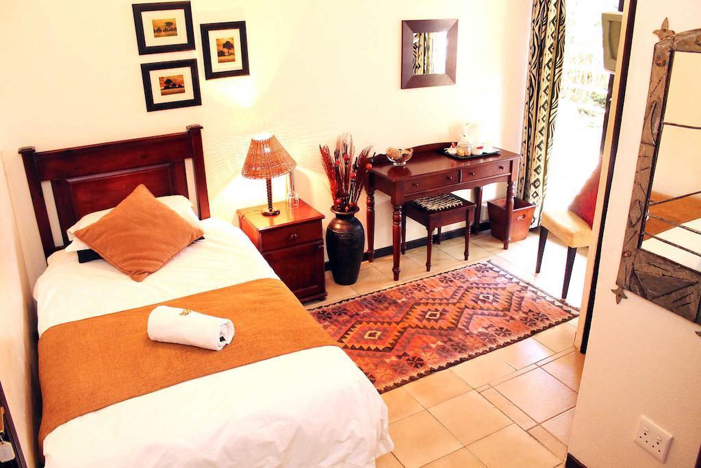 The Palms Pensión Mbombela Habitación foto